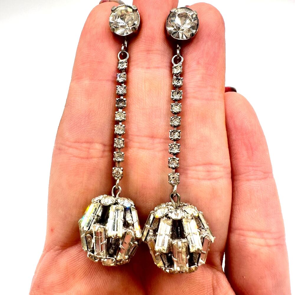 Vintage silver tone clear glass rhinestones ball dangle drop clip on earrings